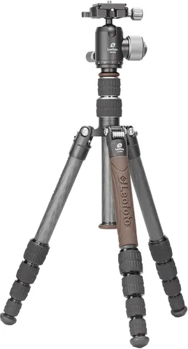 Vista 10 de Leofoto LX-224CT+XB-32Q Trípode de viaje, serie urbana, fibra de carbono, secciones de 4 patas, portátil y ligero, pierna reversible y columna