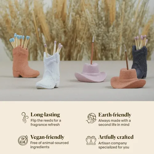 Vista 4 de Paddywax Nashville Cowboy Boot - Vela de cera de soja, flor de cactus, 6 onzas