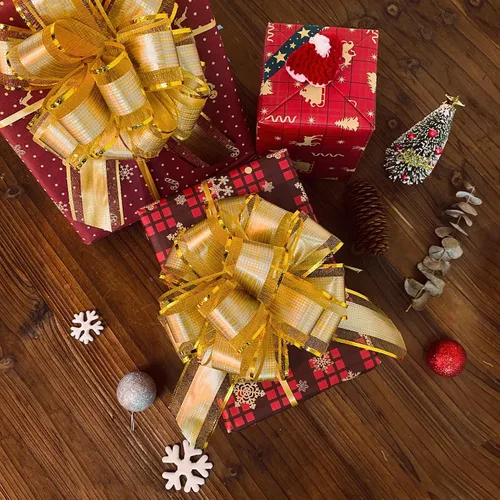 Vista 5 de GWHOLE 30 piezas de lazos grandes para envolver regalos, lazos de cinta dorada de 5" para envolver regalos, decoración de boda y festividades