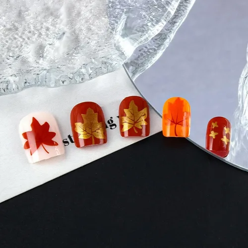 Vista 6 de Uñas postizas a presión de otoño, uñas postizas cortas cuadradas de MABKJLF con diseños de hojas de arce, pegamento brillante en uñas, uñas