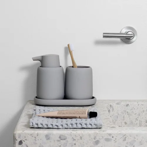 Vista 2 de blomus SONO - Juego de accesorios de baño, color negro