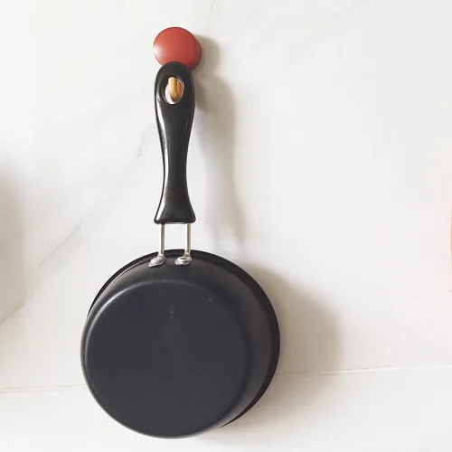Vista 5 de Mini sartén para huevos de 4.7 pulgadas, 3 piezas, sartén antiadherente con mango de baquelita, olla de hierro fundido diseñada para huevos