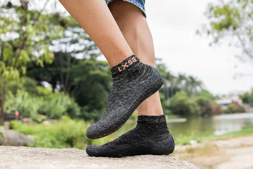 Vista 4 de Calcetines minimalistas para hombre y mujer, zapatos de agua antideslizantes, zapatos deportivos de fitness, ligeros y ultraportátiles