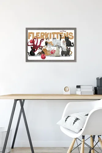Vista 6 de Marvel The Marvels - Póster de pared de Flerkittens, 22.4 pulgadas de largo x 14.7 pulgadas de ancho, versión enmarcada de madera de granero