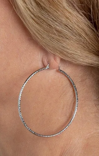 Vista 7 de Aretes de aro de oro blanco de 14 k con corte de diamante, (tubo de 0.079 in)