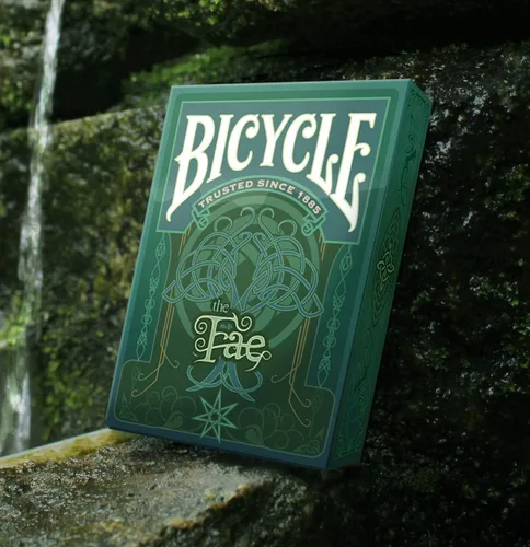 Vista 6 de Gent Supply - Juego de cartas Bicycle Creatures of The FAE, color verde