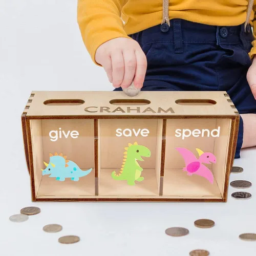 Vista 2 de Give Save Gastar Kids Teach Money Bank Nombre personalizado con dinosaurios o unicornio Banco de enseñanza para niños Caja de ahorros personalizada
