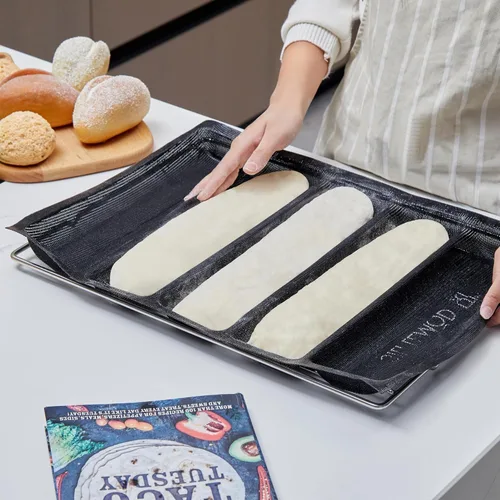 Vista 3 de SIFLEMOD Molde de silicona para baguette, bandeja antiadherente de malla flexible, forros perforados para hornear sándwiches, formas de hornear pan