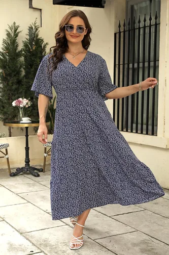 Vista 6 de Keluummi Vestidos largos para invitados de boda de talla grande para mujeres con curvas, vestido de verano casual bohemio floral largo cruzado