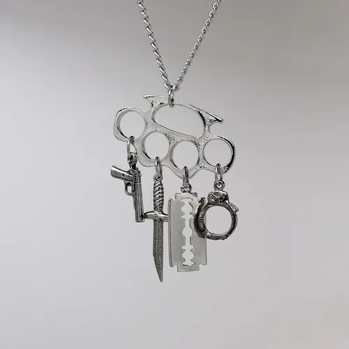Vista 5 de Real Metal Knucks Charm - Collar con colgante de plata con cuatro mini dijes adicionales Metal