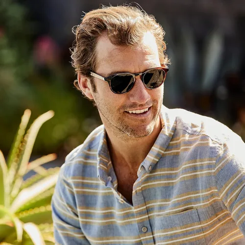 Vista 8 de Huckberry Cruisers Premium Sunglasses for Men & Women, Polarized Lenses, Lightweight & Durable