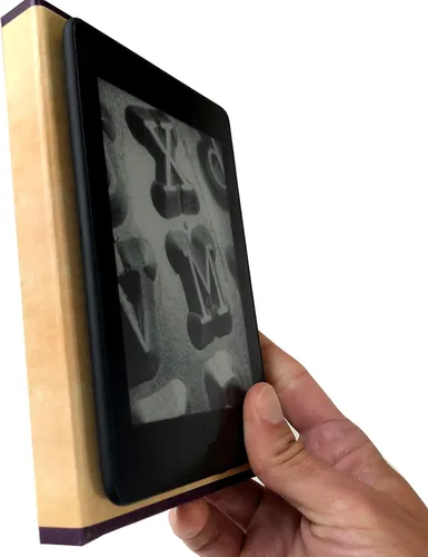 Vista 5 de KleverCase Funda universal estilo libro para Kindle Paperwhite y eReaders Kindle
