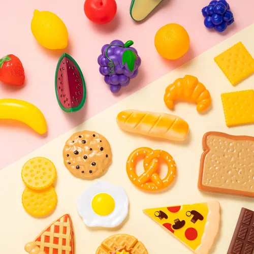 Vista 7 de JOYIN Juego de 50 piezas de juguetes de cocina, vajilla, frutas ficticias, verduras, accesorios de plástico para niños, juguete educativo
