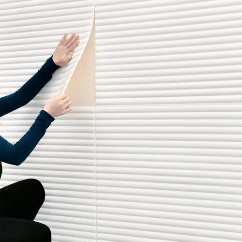 Vista 6 de Paneles de pared 3D autoadhesivos de espuma impermeable de 27.6 x 27.6 pulgadas, papel de contacto para decoración de interiores residenciales y Azul