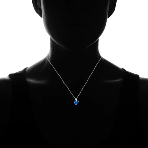 Vista 4 de Collar con colgante de corazón de plata esterlina con piedras preciosas simuladas de 0.276 in
