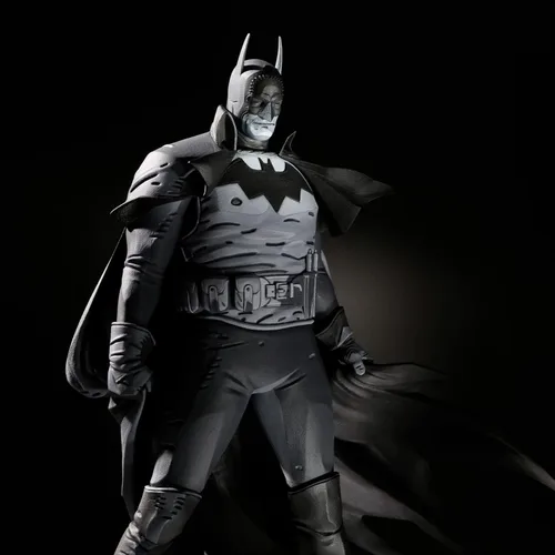 Vista 4 de DC Direct Batman Black & White: Batman por Mike Mignola (Gotham by Gaslight) Estatua de resina 1:10
