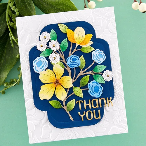 Vista 5 de Spellbinders Carpeta de estampado 3D de 5.5 x 8.5 pulgadas, diseño floral de cuatro pétalos