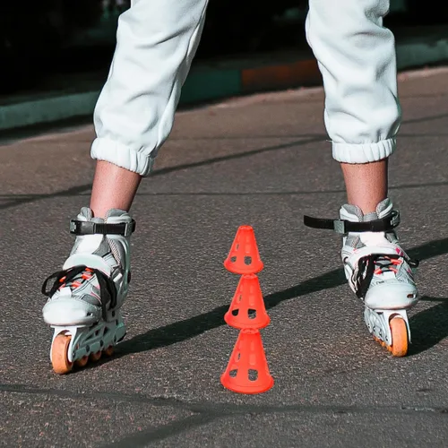 Vista 3 de BESPORTBLE 20pcs Mini Conos De Plástico Entrenamiento Agilidad Entrenamiento Conos De Fútbol Marcado De Campo Para Fútbol Baloncesto Patinaje Niños