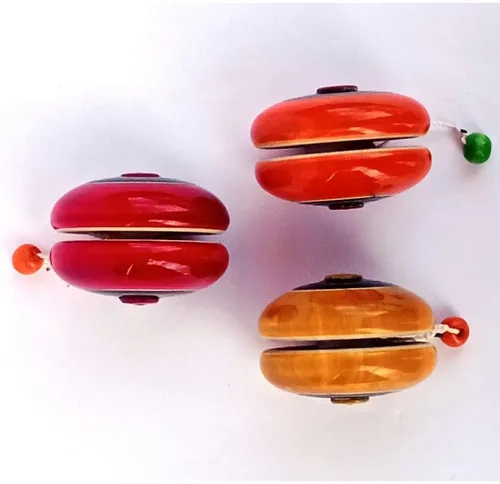 Vista 2 de Spinner de madera de alta velocidad YoYo Spinner juguete para niños (multicolor) - Paquete de 2