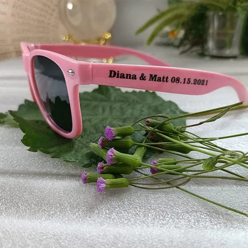 Vista 2 de GZLDGIFTS Gafas de sol personalizadas para fiesta de boda con destino a granel, regalos para novia, regalos de gafas de sol para despedida de soltero