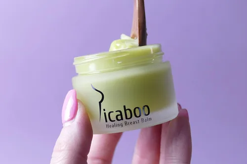 Vista 7 de Tratamiento para la dermatitis debajo del seno: Bálsamo natural para el alivio de la irritación y rozaduras en el seno. A base de plantas. Aceite