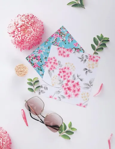 Vista 6 de 6 piezas de paños de limpieza de gafas engrosados con elegante diseño de flores, paños de limpieza de microfibra, paños de limpieza suaves