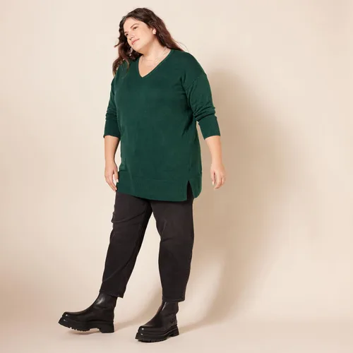 Vista 7 de Tienda Essentials Women's Lightweight Long-Sleeve V-Neck Tunic Sweater (Available in Plus Size)