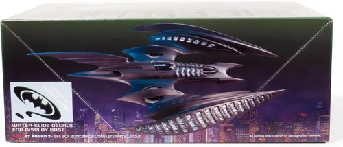 Vista 2 de AMT Batman Forever Batwing 1:32 Kit de modelo a escala 1:32