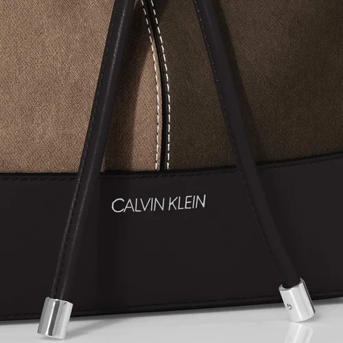 Vista 5 de Calvin Klein - Bolsa Gabrianna al hombro para mujer