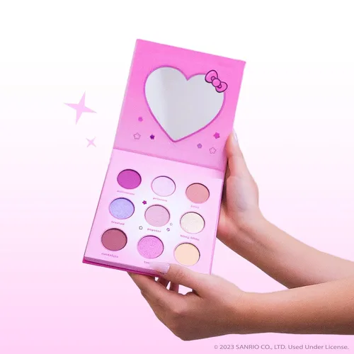 Vista 5 de The Crème Shop Hello Kitty Y2K Angel Baby Paleta de sombras de ojos, rosa