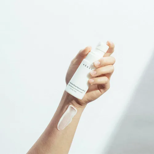 Vista 5 de NAELI Hidratante facial con SPF 30, crema antienvejecimiento de colágeno y péptidos, reduce las arrugas, hidratación ligera de la piel con ácido