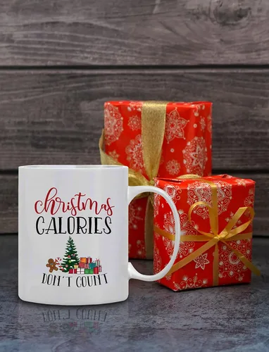 Vista 4 de BLUE RIBBON Taza de café navideña, '' Las calorías de Navidad no cuentan'', en caja decorativa, 11 onzas