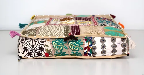 Vista 19 de CRAFT KALA Funda de Puf Tradicional de Retazos Cuadrada India Pufs de Sala de Estar India Otomana de Diseñador Bordada Decorativa Hogar Vida Rosa