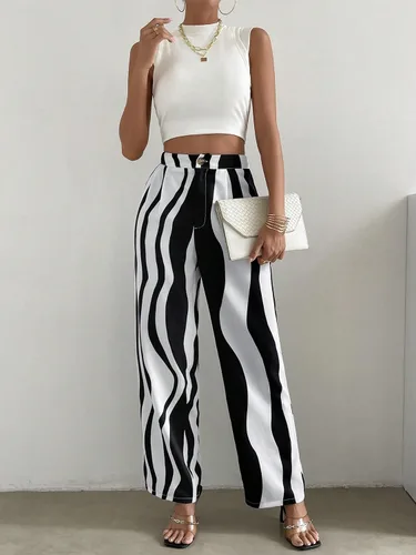 Vista 5 de WDIRARA Pantalones casuales de pierna recta con cremallera y botones con estampado de rayas onduladas para mujer con bolsillos