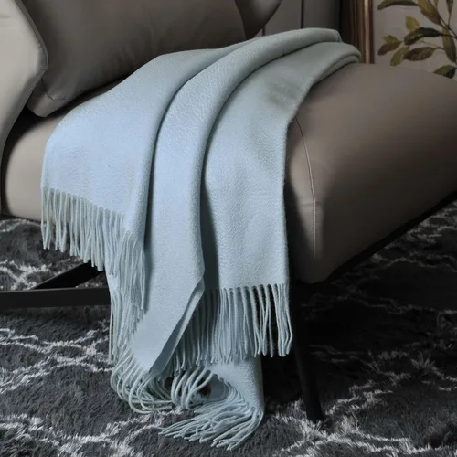 Vista 3 de EP Mode Manta Throw de Cachemira 100% Pura para Sofá, Diseño Clásico con Caja de Regalo (Azul Bebé) Diseño clásico de flecos, tacto suave