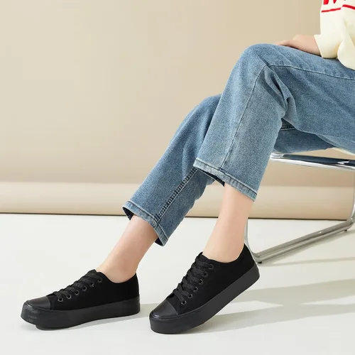 Vista 4 de Zapatos de lona transpirables para mujer, tenis de lona con cordones para mujer, tenis de moda de caña baja, tenis clásicos en blanco y negro