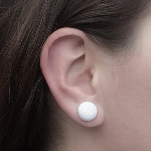 Vista 6 de Waffle Fabric Button Earrings