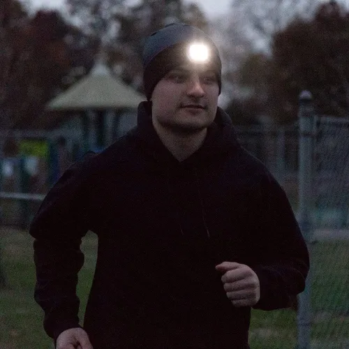 Vista 13 de Gone For a Run Gorros y diademas reversibles con forro polar LED para correr 3 modos de luz