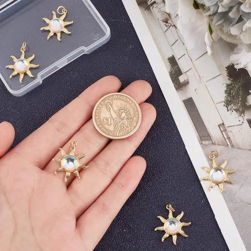 Vista 3 de Beebeecraft 1 caja de 5 dijes de sol chapados en oro de 18 quilates con cristal de ojo de gato celestial para hacer joyas, pulseras, collares