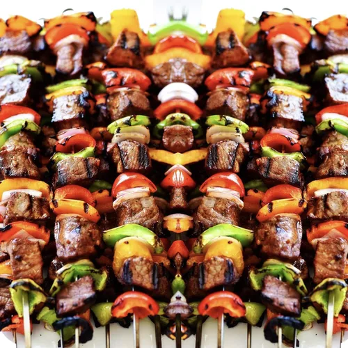 Vista 4 de Paquete de 12 brochetas Kabob para barbacoa, de acero inoxidable, resistentes, grandes, anchas, reutilizables, con mango de anillo antideslizante