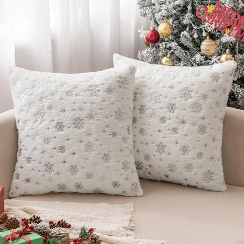 Vista 10 de MIULEE - Juego de 2 fundas de cojín decorativas de Navidad, hechas de piel sintética suave con copos de nieve plateados y brillantina, para Verde