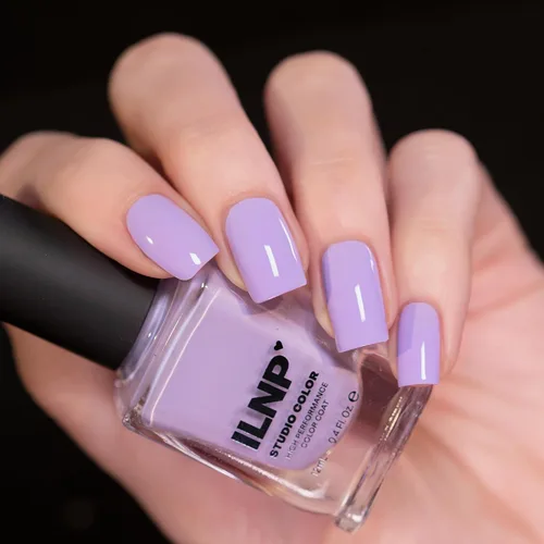 Vista 3 de ILNP Butterflies - Delicado esmalte de uñas de color morado pálido