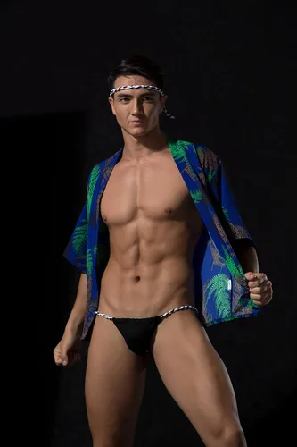 Vista 2 de Tanga de seda de hielo para hombre, de tiro bajo, ajustado, ropa interior suave Negro