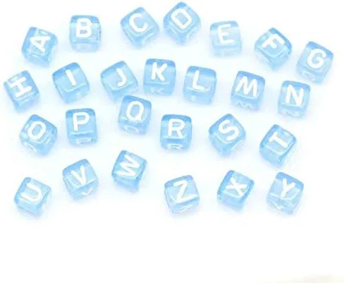 Vista 2 de 450 cuentas de letras acrílicas azules con letras blancas de 0.236 in con agujero de 0.134 in