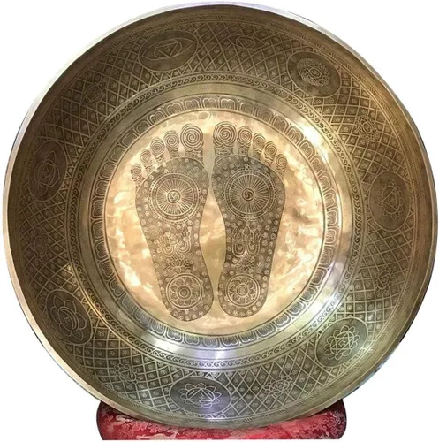 Vista 5 de Cuenco grande para cantar – 16 pulgadas de diámetro – Cuenco de pie de Buda para estar grabado por artesanos de Nepal – para curación, baño