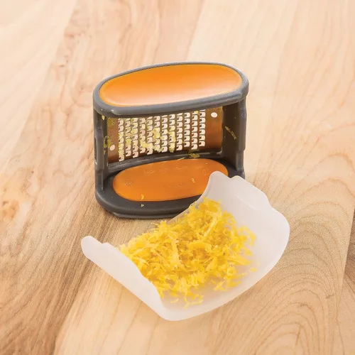 Vista 2 de PrepWorks Rallador de Cítricos de Bolsillo – Rallador de Cítricos Compacto de Acero Inoxidable, Fácil de Usar, Libre de BPA, Mango Ergonómico