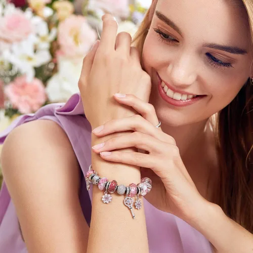 Vista 6 de Abalorios colgantes de plata de ley 925 de cristal de Murano para mujer, mariposa, abeja, mariquita, para pulseras