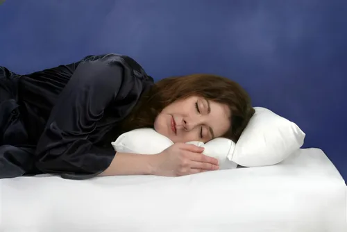 Vista 2 de ErgoSomnia Almohada cervical – Almohada ergonómica, que promueve el apoyo y la comodidad para un sueño saludable hecho a mano en Estados Unidos