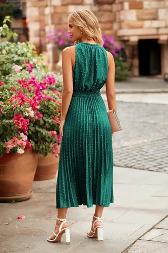 Vista 4 de PRETTYGARDEN Vestidos de verano para mujer, estilo casual, cuello en V, lunares suizos, volantes, sin mangas, acampanado, para la playa