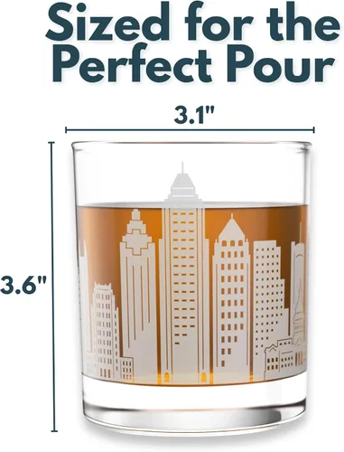 Vista 4 de Greenline Goods – Vasos de whisky con el horizonte de Atlanta, GA (juego de 2), 284ml – Vasos de roca/estilo antiguo
